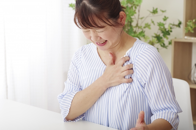 心不全 心臓のポンプ機能が低下する、命に関わる病気